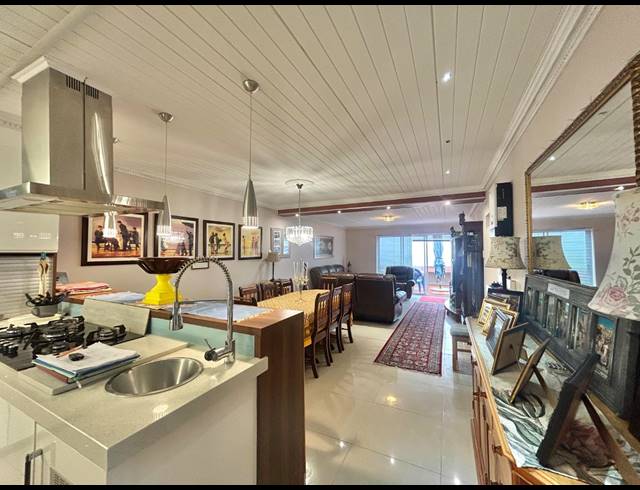 3 BEDROOM APARTMENT FOR SALE IN FERREIRA TOWN